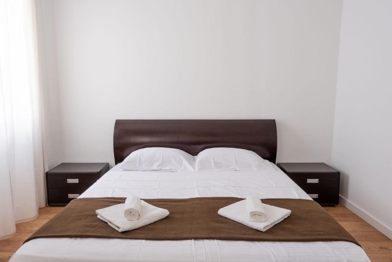 Pula City Apartment With Private Parking Free Exterior foto